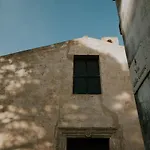 Il Giardino Del Priore Dimora Rurale ゲストハウス ウジェント